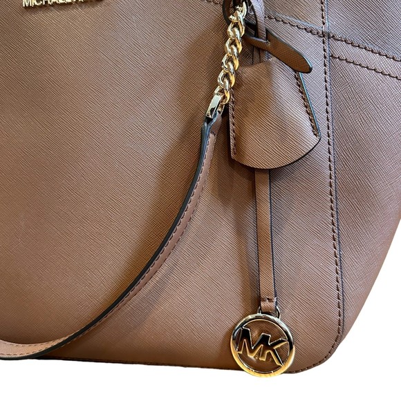 Michael Kors Jet Set Leather Luggage Brown Travel Shoulder Tote NWT - Picture 3 of 15